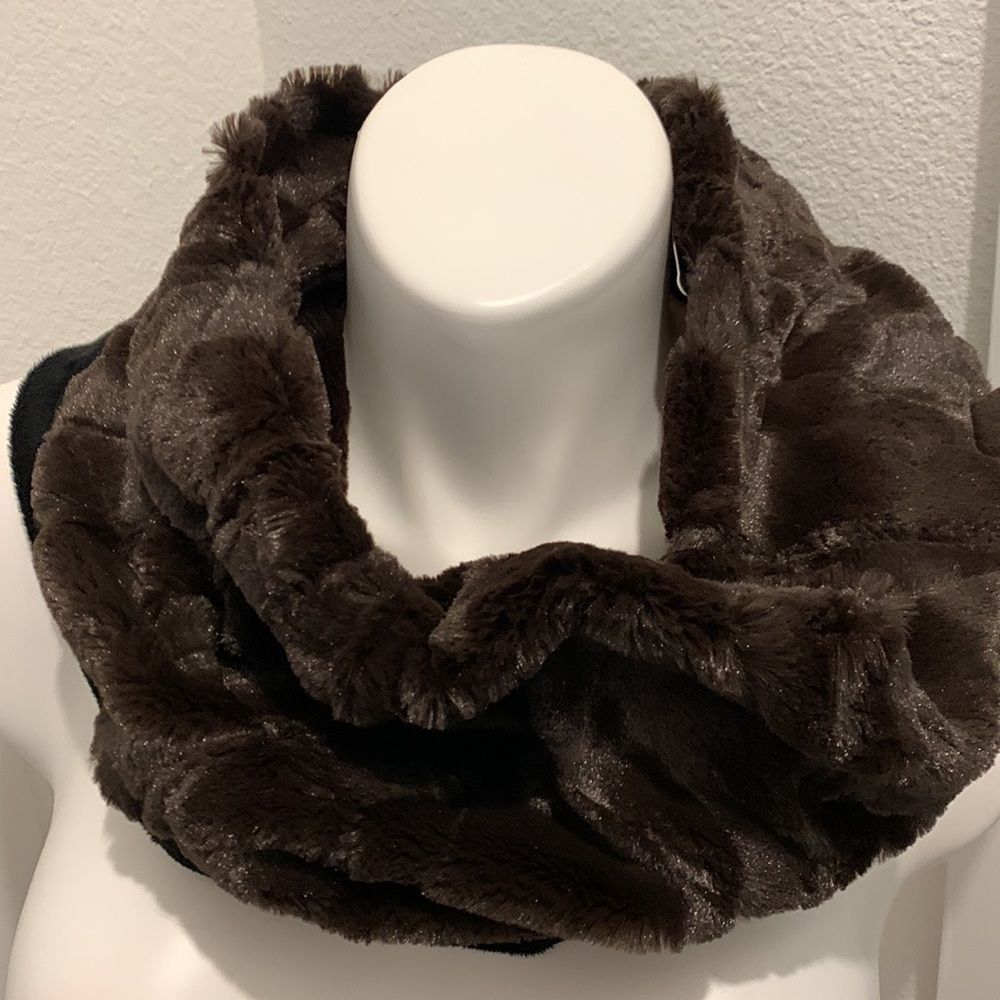 Modena Loop Faux Fur Scarf